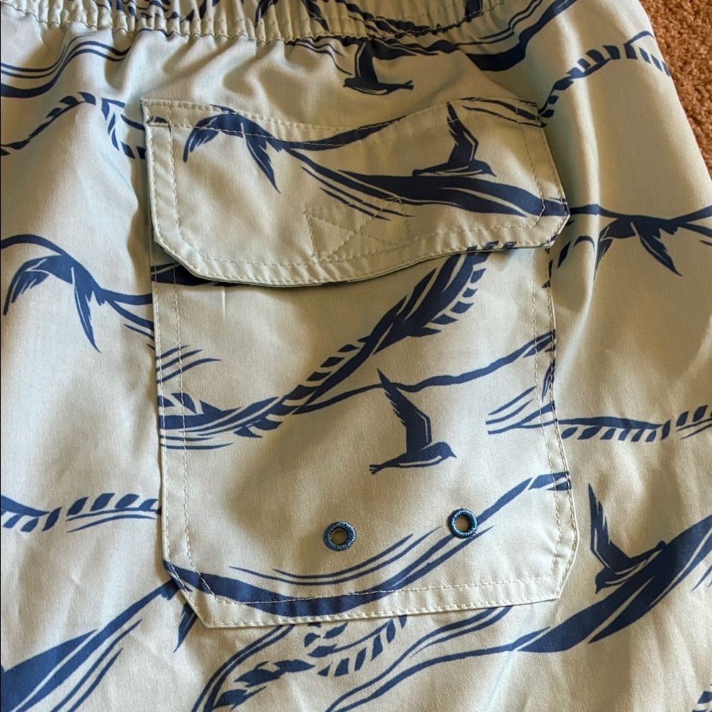 Vineyard Vines 7" Chappy Swim Trunks Ocean Breeze Ropes Print - XXL - Picture 4 of 5